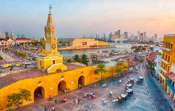 Día 5 - Día 5 – CARTAGENA – CITY TOUR HISTÓRICO EN CHIVA