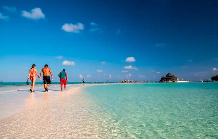 Día 6 - Día 6 – TOUR ACUARIO – TOUR JOHNNY CAY