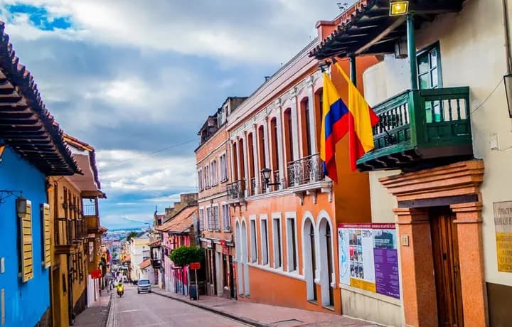 Día 2 - DÍA 2 – CITY TOUR POR BOGOTÁ, CENTRO HISTÓRICO, MUSEO DEL ORO Y MONSERRATE.