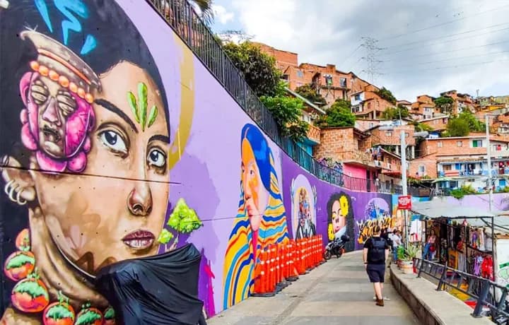 Día 2 - DÍA 2 – Medellín - City tour por Medellín y la Comuna 13